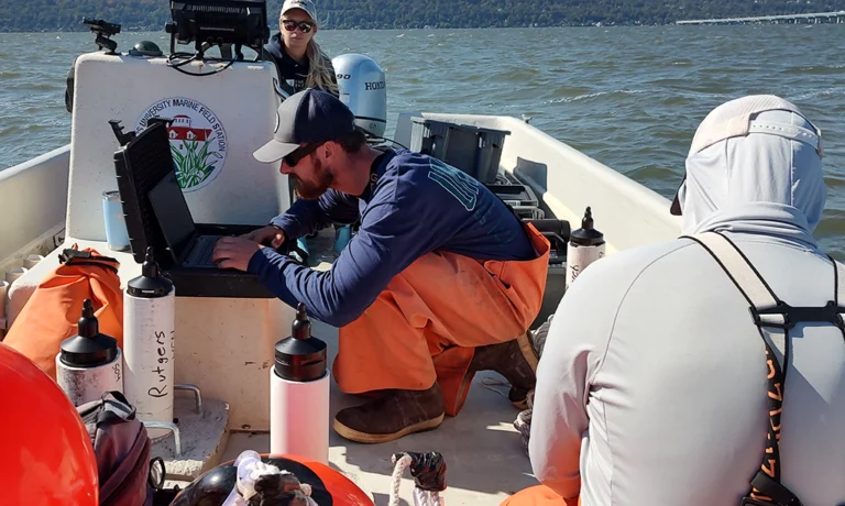 boat crew